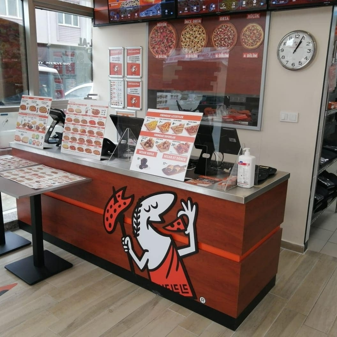 little-caesars-konsept.jpg