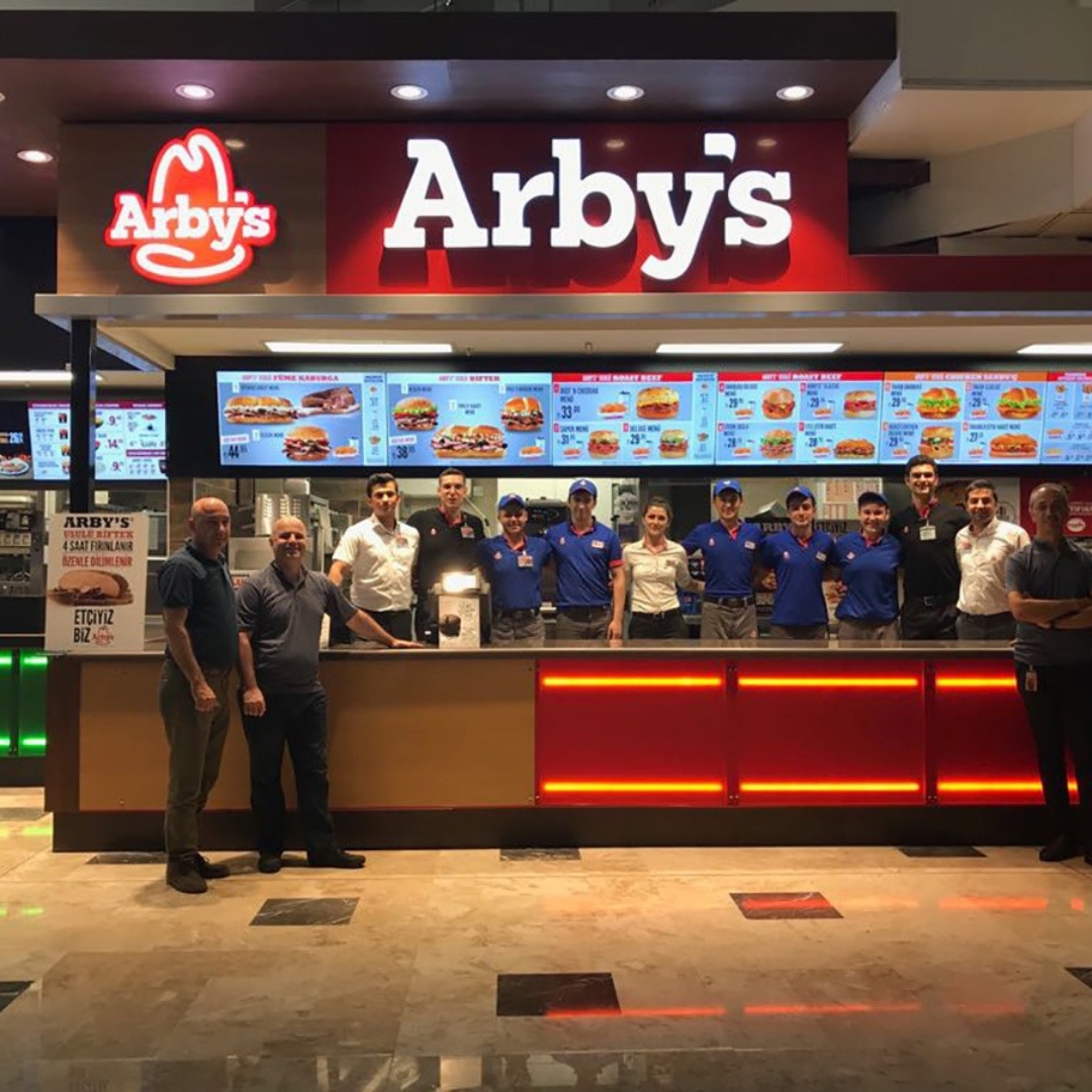 arbys-acilis.jpg